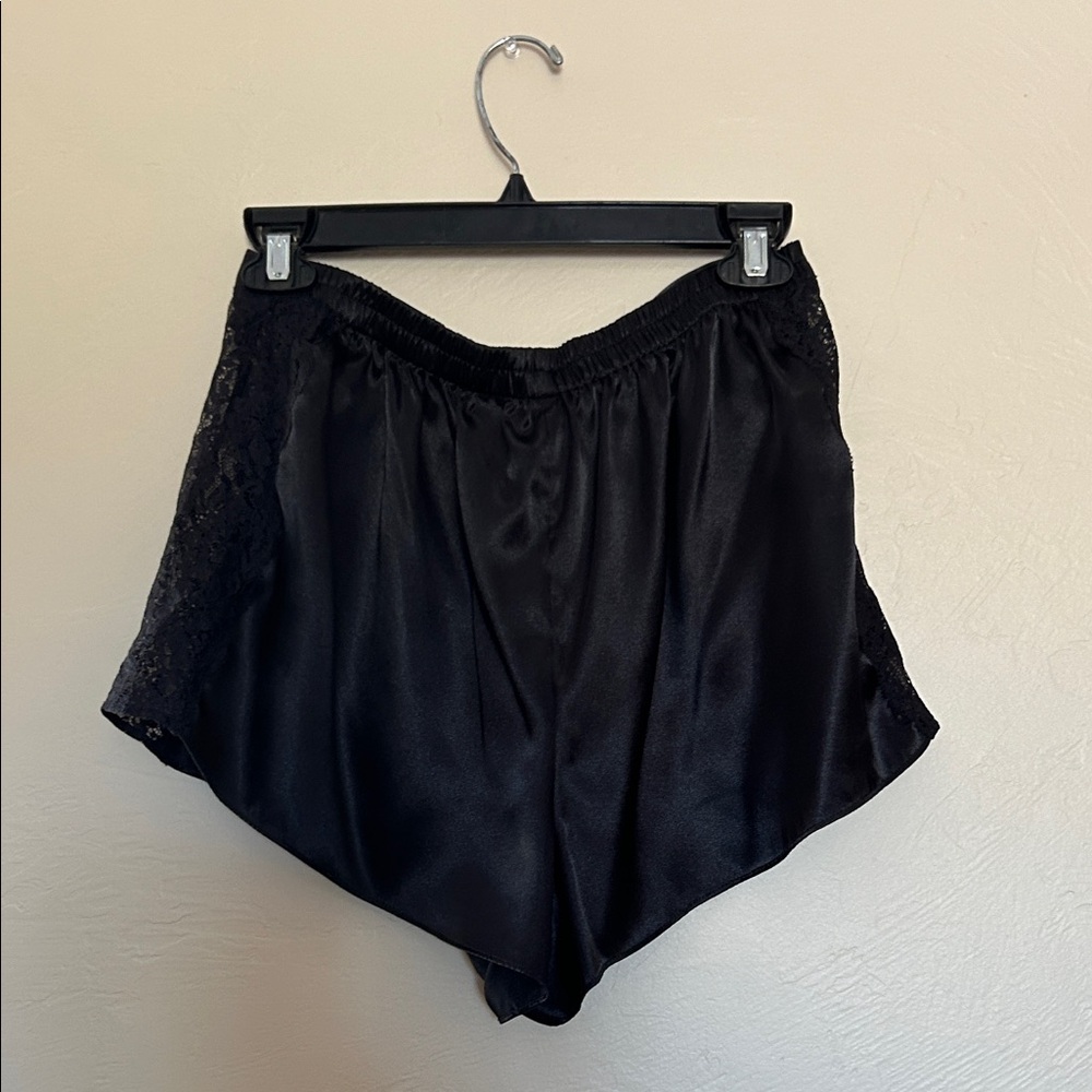 Valerie Stevens Black Satin Shorts with Lace Sides - Picture 4 of 4